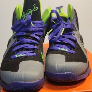 Nike 5.5 Youth black Green purple LeBron 9 (GS) sneaker NIB